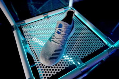 阿迪达斯由机器人生产的跑鞋将开售 售价222美元